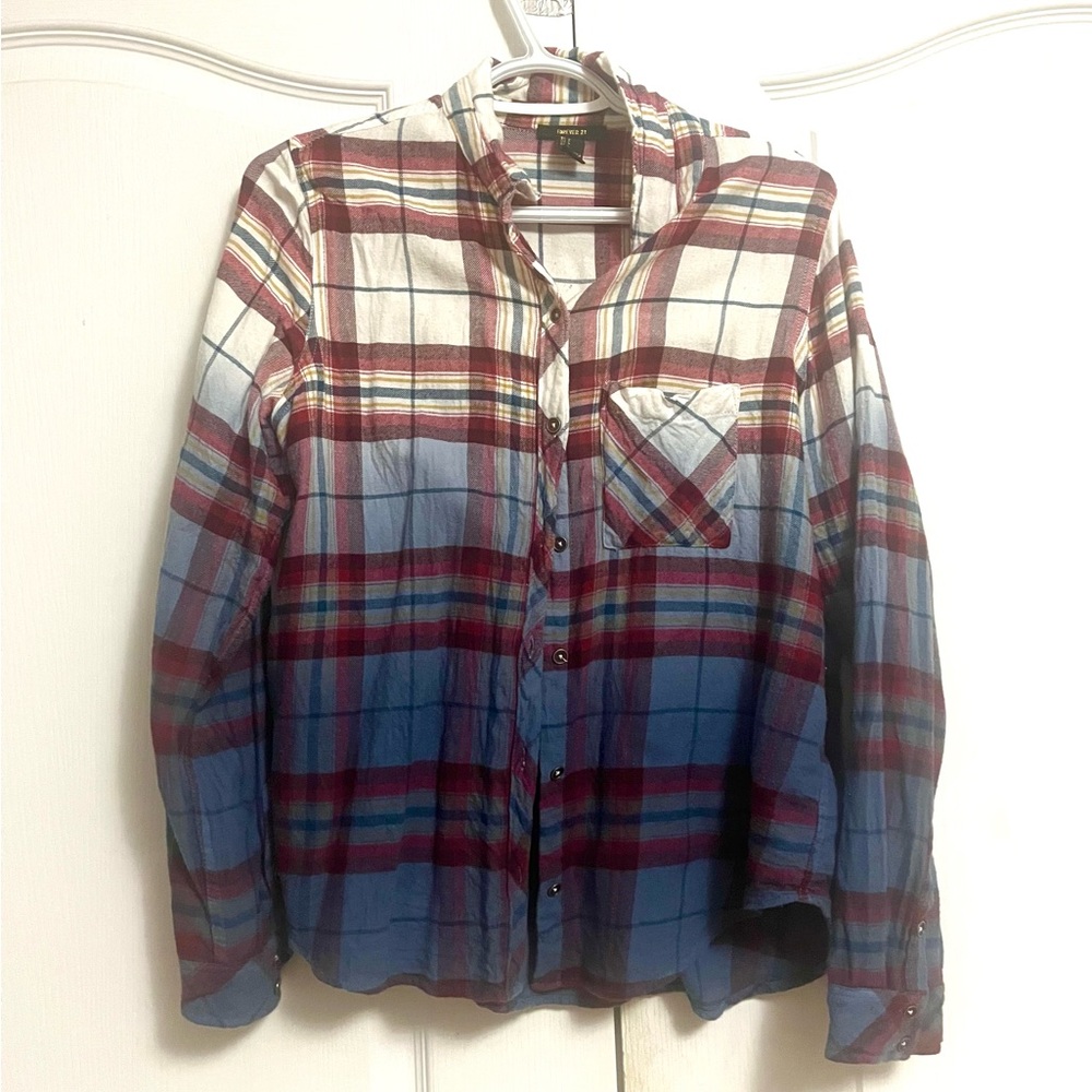 NWOT Ombre Plaid Flannel Button Up Shirt